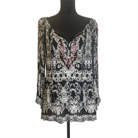 Soft Surroundings Black and White Blouse with Red Accents - Picture 4 of 9